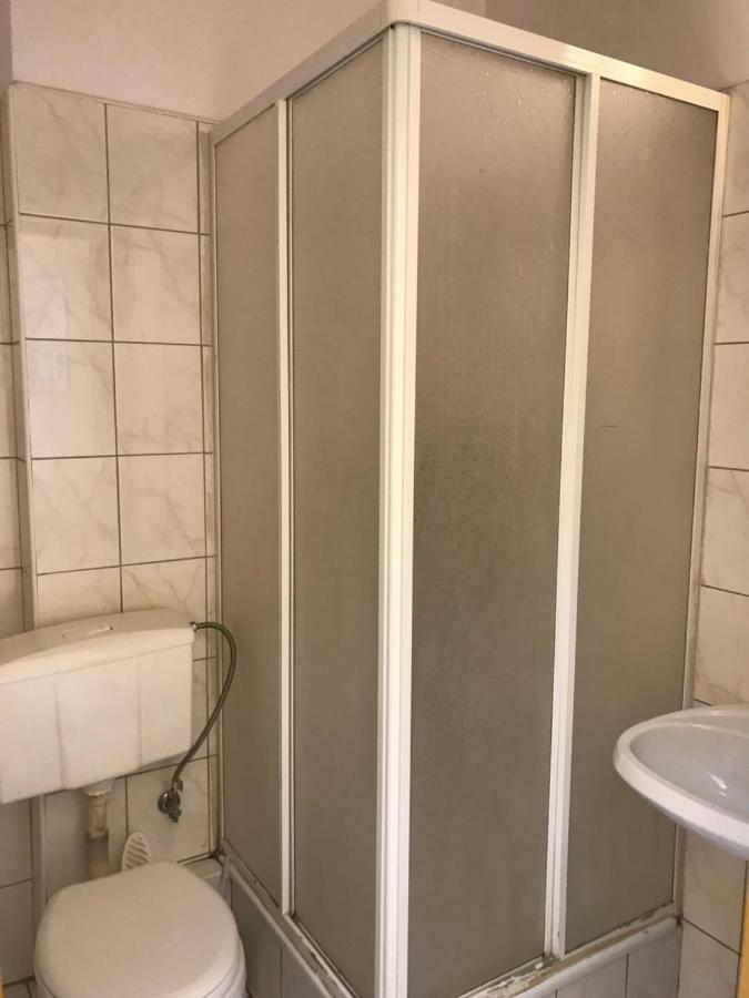 Clarus Mons Studio Hostel Częstochowa Kültér fotó